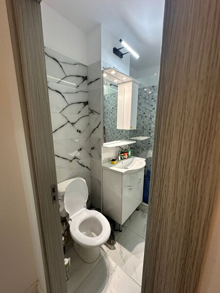 Titan, Fizicienillor,